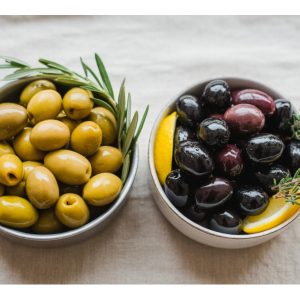 ¿Que diferencia hay entre las aceitunas verdes y negras?